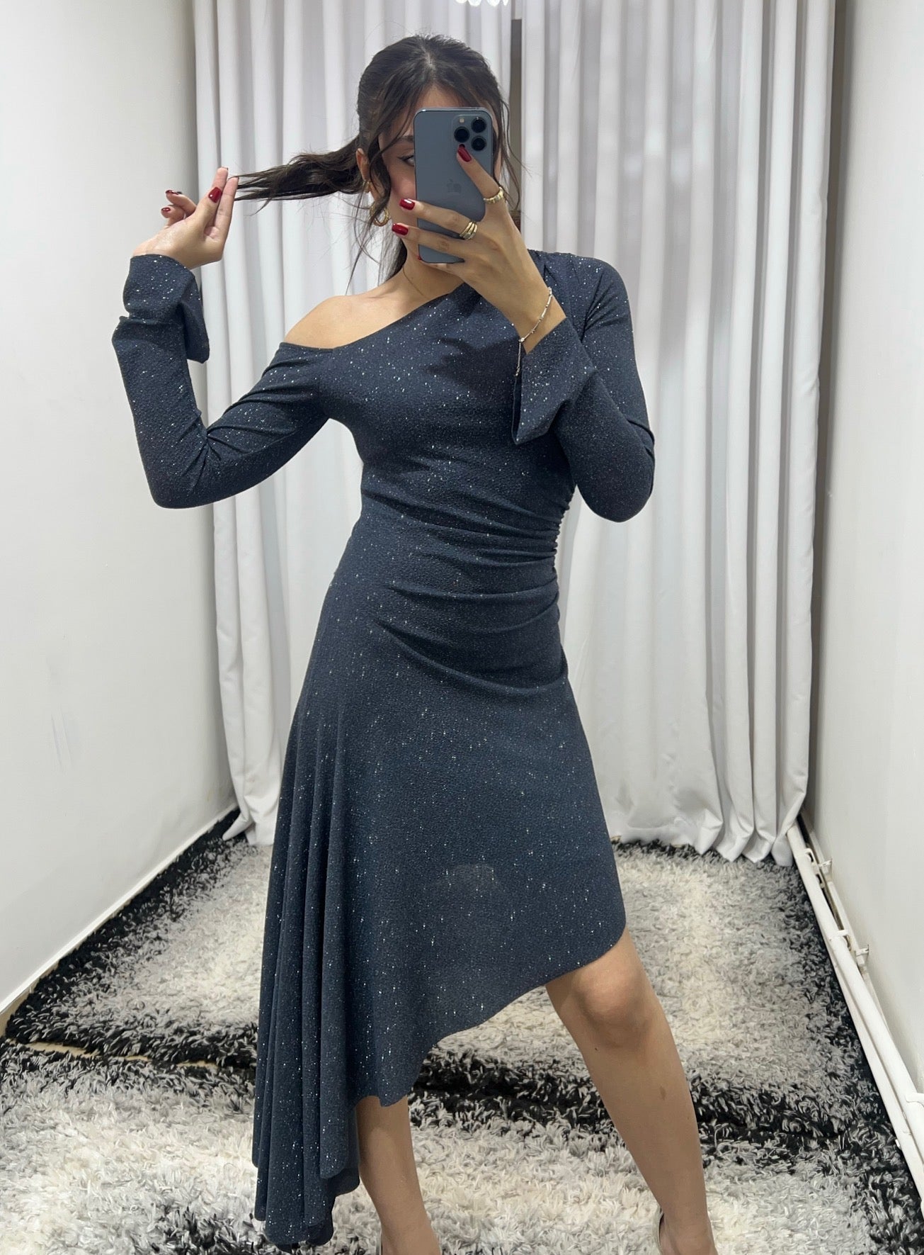 Simli Tek Omuz Asimetrik Elbise